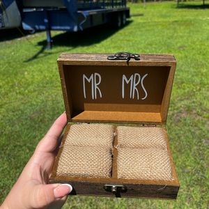 Wedding ring box